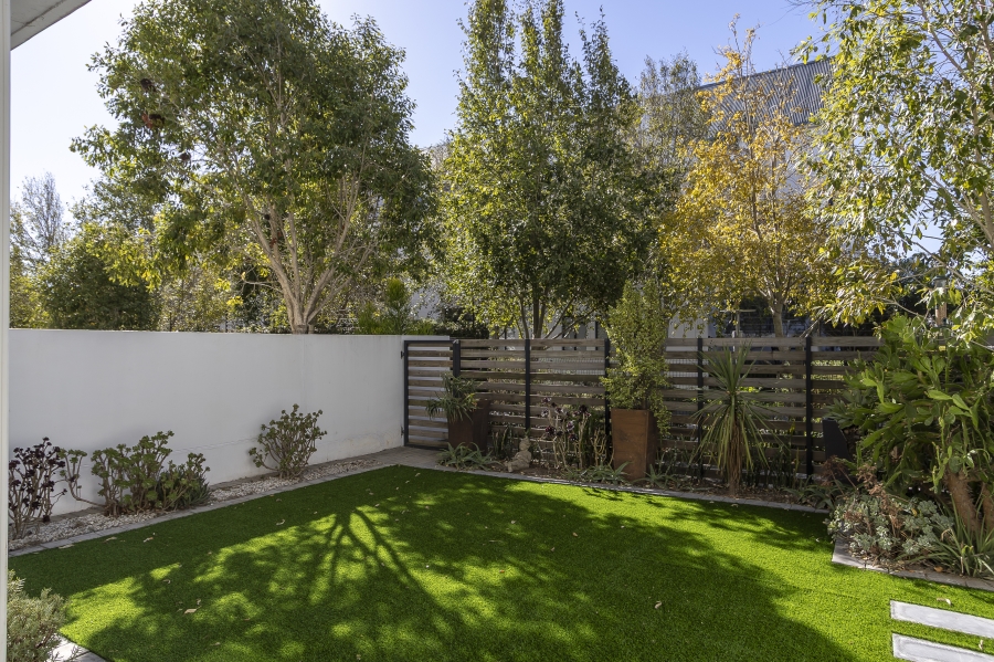 To Let 3 Bedroom Property for Rent in Paardevlei Western Cape